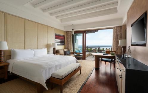 Shangri-La Boracay Resort and Spa-Premier Seaview King_12049